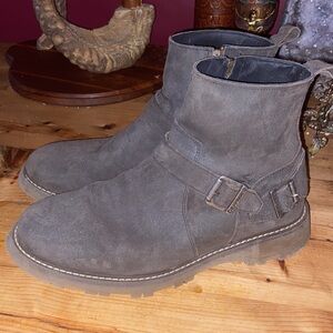 Suede Side Zip Moto Buckle Boots